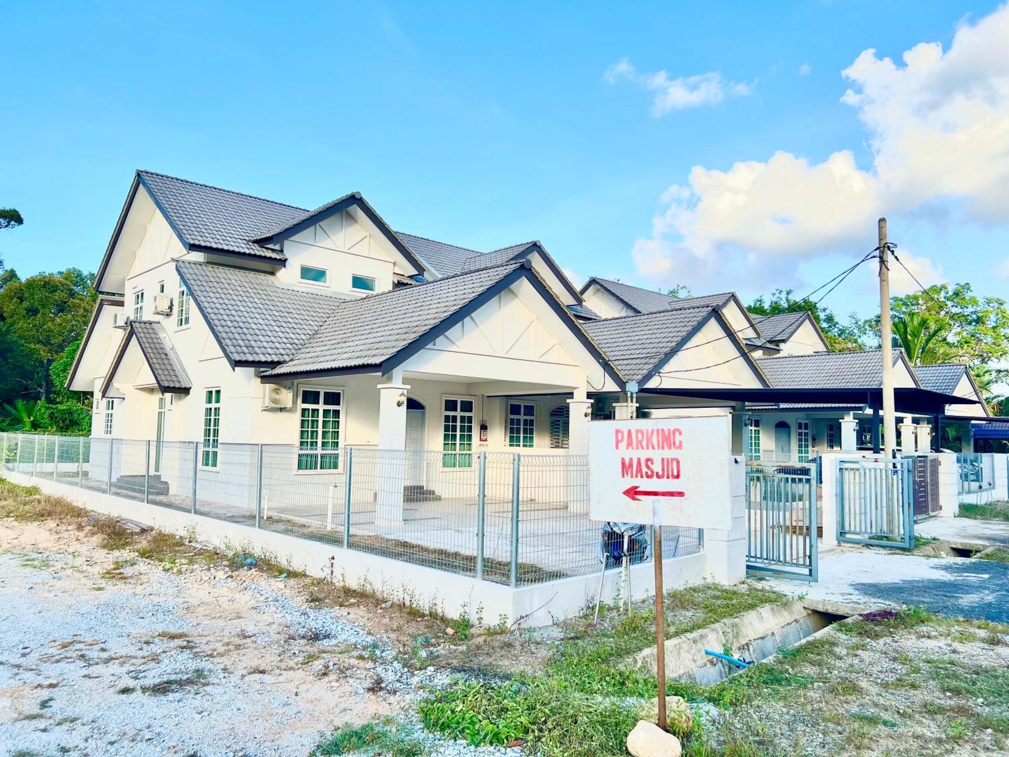 Tamu Timur Homestay Kuala Terengganu Luaran gambar